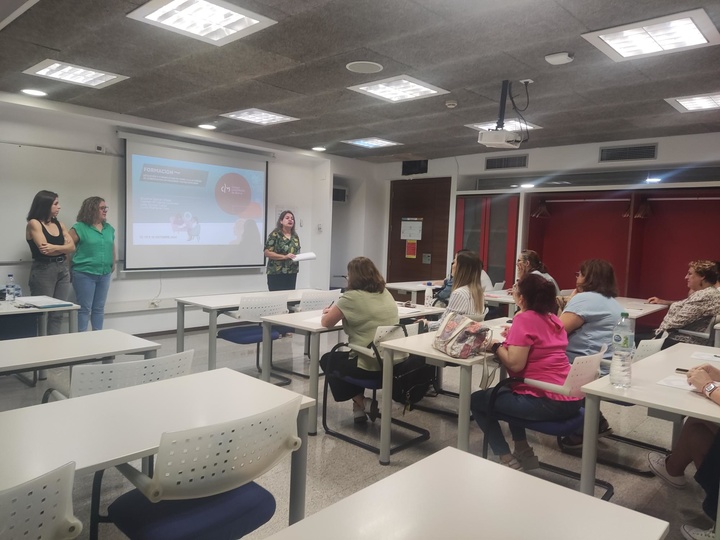 Inicio de la acción formativa Deglución y comunicación en torno a la actividad de alimentación en personas con discapacidad