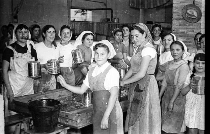 Galería de imágenes sobre la mujer en la web del Archivo General